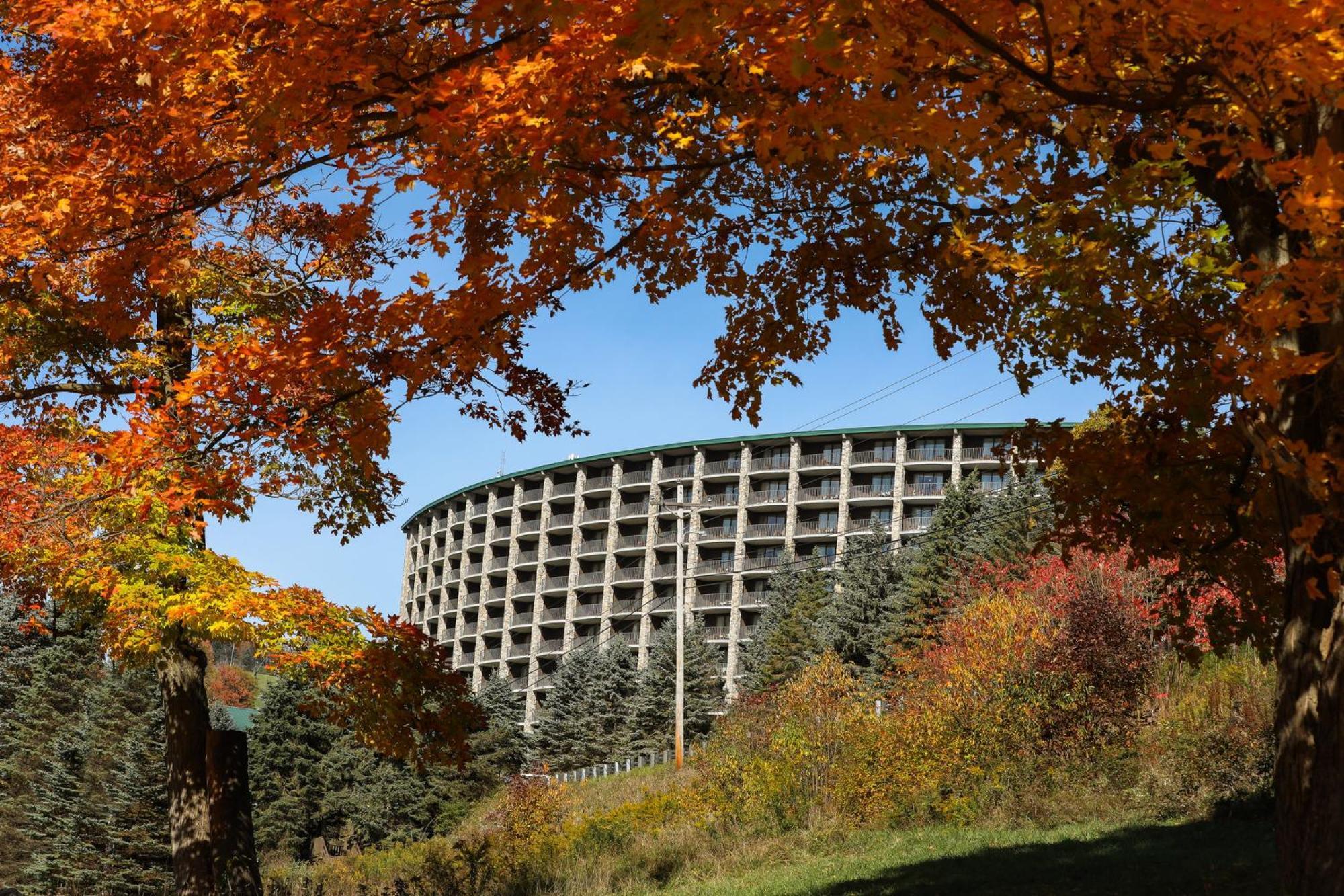 Slopeside Hotel By Seven Springs Resort Champion Exterior photo